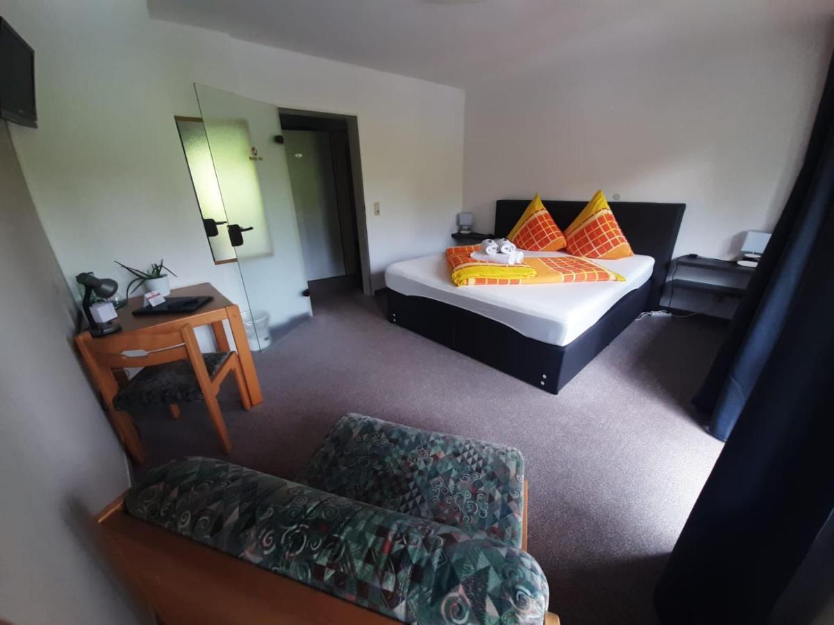 Landhotel Weisses Roess'L Adorf Bagian luar foto