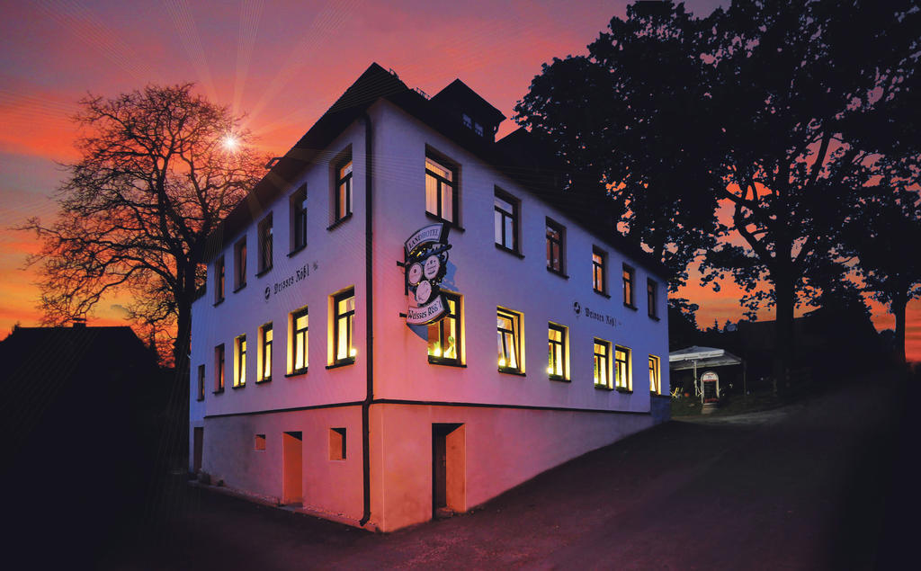Landhotel Weisses Roess'L Adorf Bagian luar foto